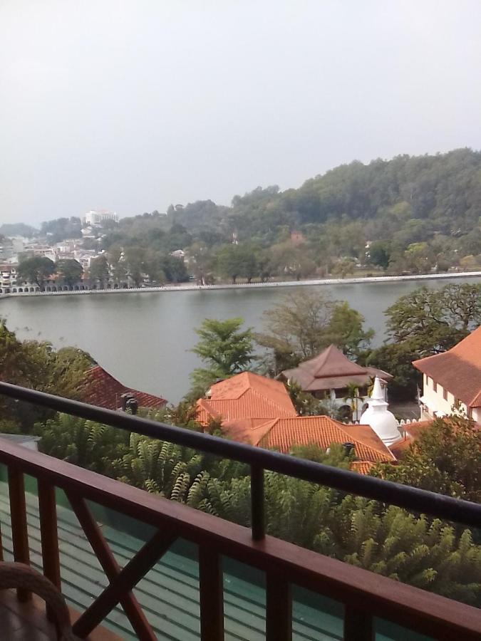Heaven Seven Kandy Bagian luar foto